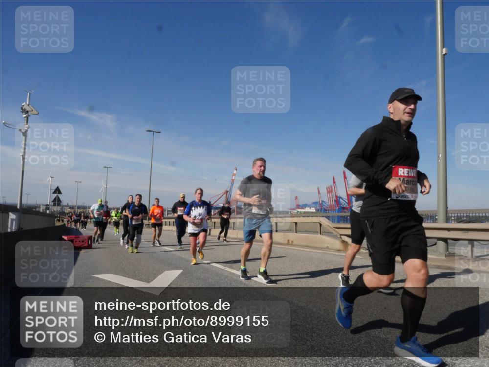 03.10.2025 - Köhlbrandbrückenlauf Matties Gatica Varas http://msf.ph/oto/8999155 03.10.2025 12:51:54 Position 2 779 meine-sportfotos.de