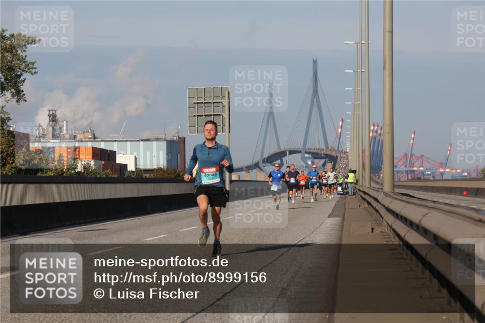 03.10.2025 - Köhlbrandbrückenlauf Luisa Fischer http://msf.ph/oto/8999156 03.10.2025 10:40:42 Position 3  meine-sportfotos.de