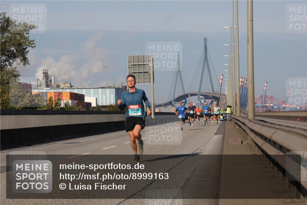 03.10.2025 - Köhlbrandbrückenlauf Luisa Fischer http://msf.ph/oto/8999163 03.10.2025 10:40:43 Position 3  meine-sportfotos.de