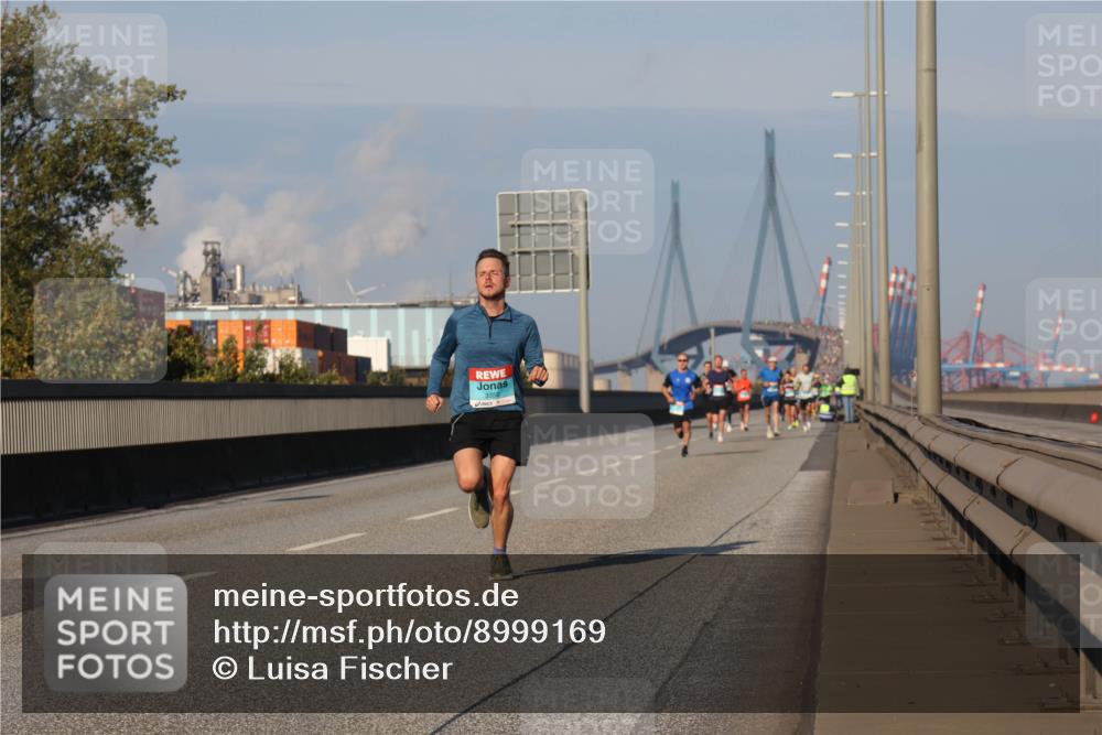 03.10.2025 - Köhlbrandbrückenlauf Luisa Fischer http://msf.ph/oto/8999169 03.10.2025 10:40:43 Position 3  meine-sportfotos.de