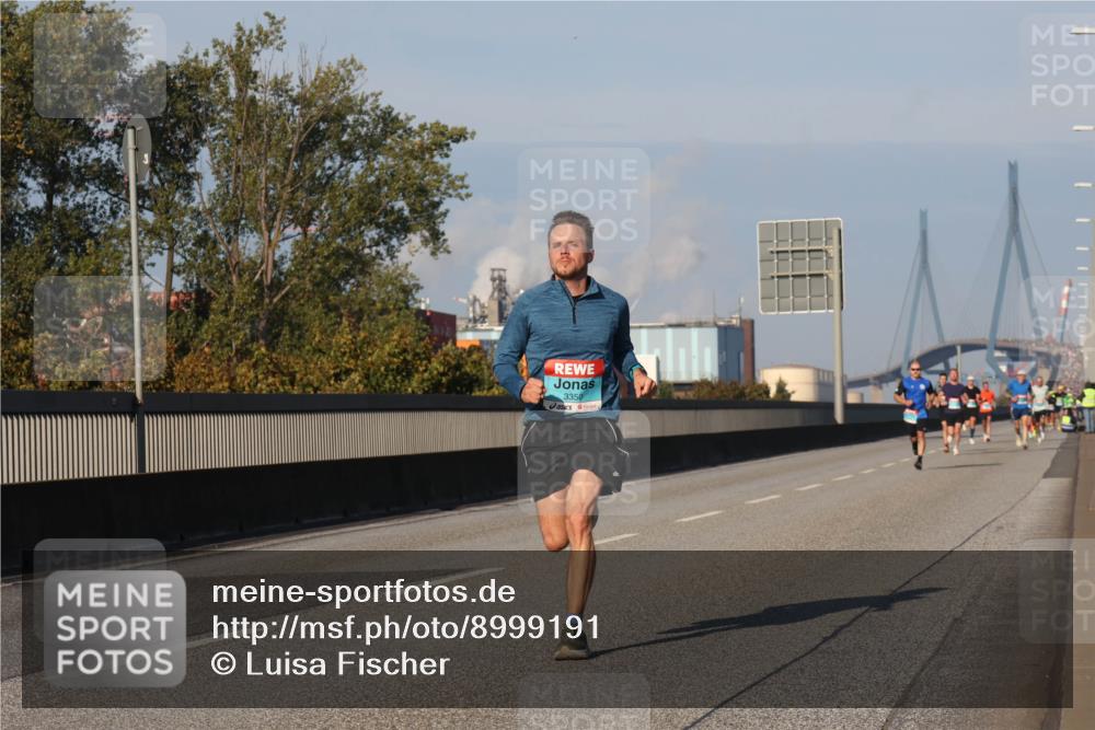 03.10.2025 - Köhlbrandbrückenlauf Luisa Fischer http://msf.ph/oto/8999191 03.10.2025 10:40:44 Position 3 3350 meine-sportfotos.de