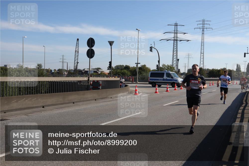 03.10.2025 - Köhlbrandbrückenlauf Julia Fischer http://msf.ph/oto/8999200 03.10.2025 12:11:31 Position 3  meine-sportfotos.de