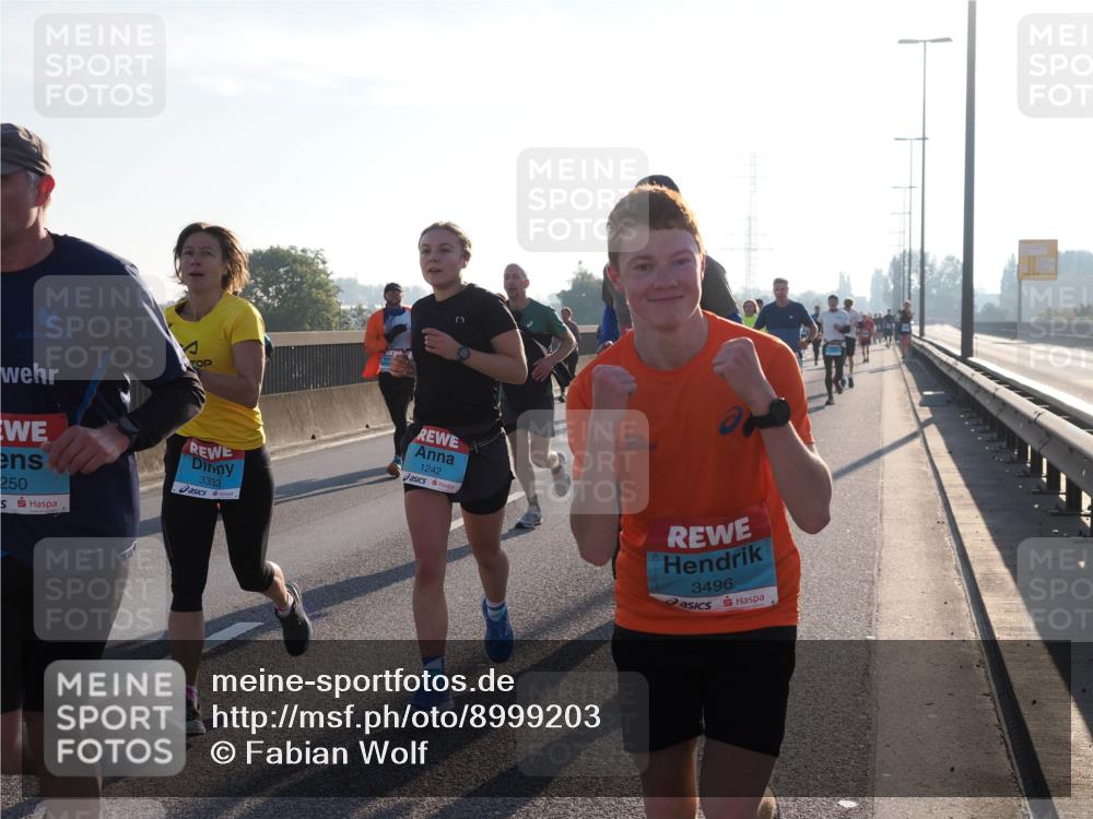 03.10.2025 - Köhlbrandbrückenlauf Fabian Wolf http://msf.ph/oto/8999203 03.10.2025 09:16:31 Position 3 250, 3333, 1242, 3496 meine-sportfotos.de