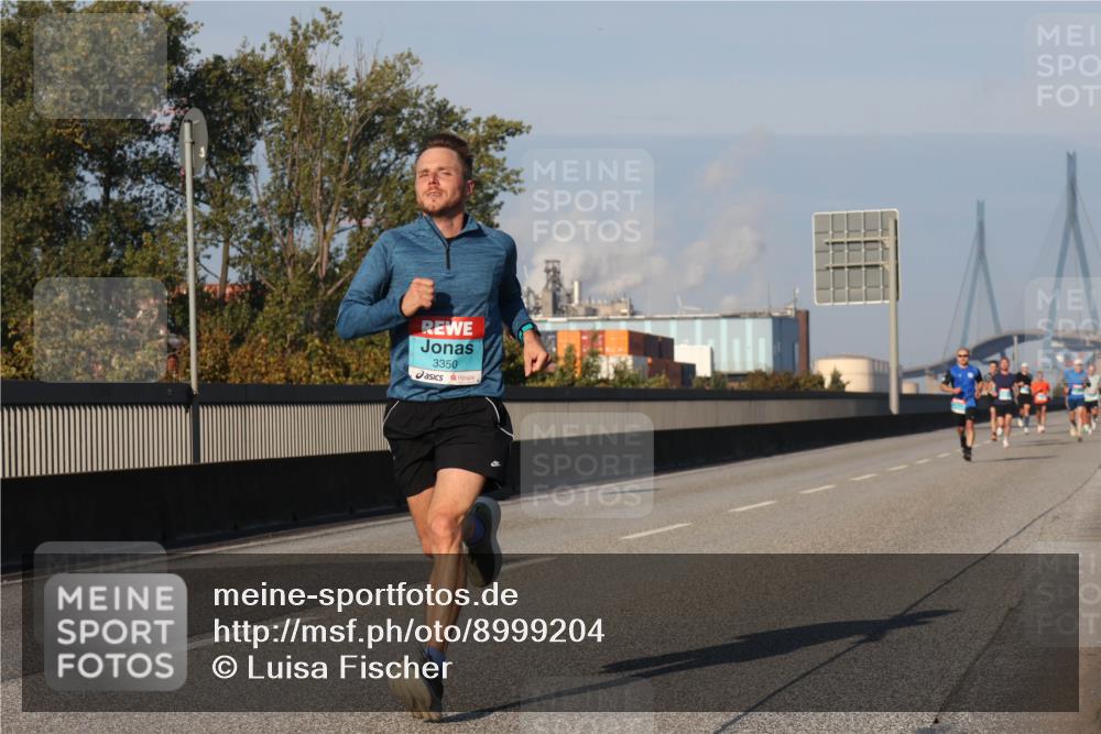 03.10.2025 - Köhlbrandbrückenlauf Luisa Fischer http://msf.ph/oto/8999204 03.10.2025 10:40:45 Position 3 3350 meine-sportfotos.de