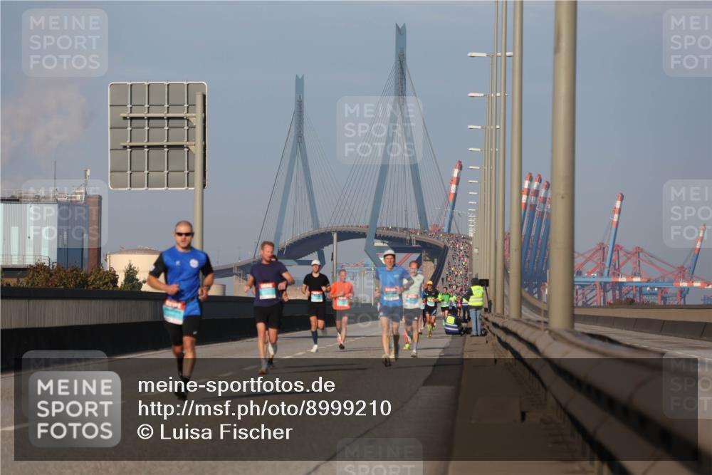 03.10.2025 - Köhlbrandbrückenlauf Luisa Fischer http://msf.ph/oto/8999210 03.10.2025 10:40:49 Position 3  meine-sportfotos.de