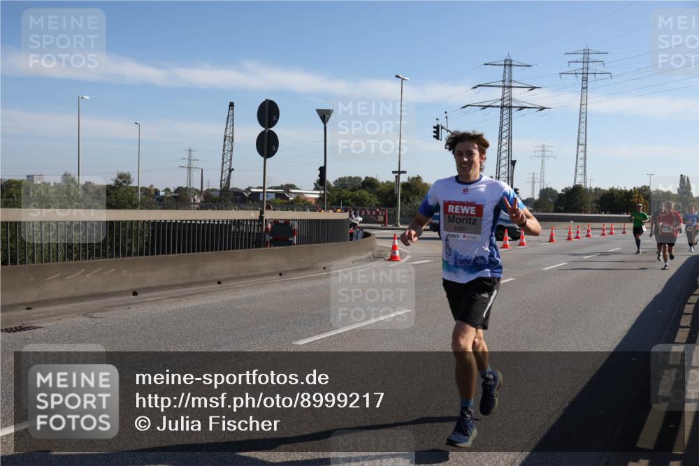 03.10.2025 - Köhlbrandbrückenlauf Julia Fischer http://msf.ph/oto/8999217 03.10.2025 12:11:33 Position 3 4301 meine-sportfotos.de