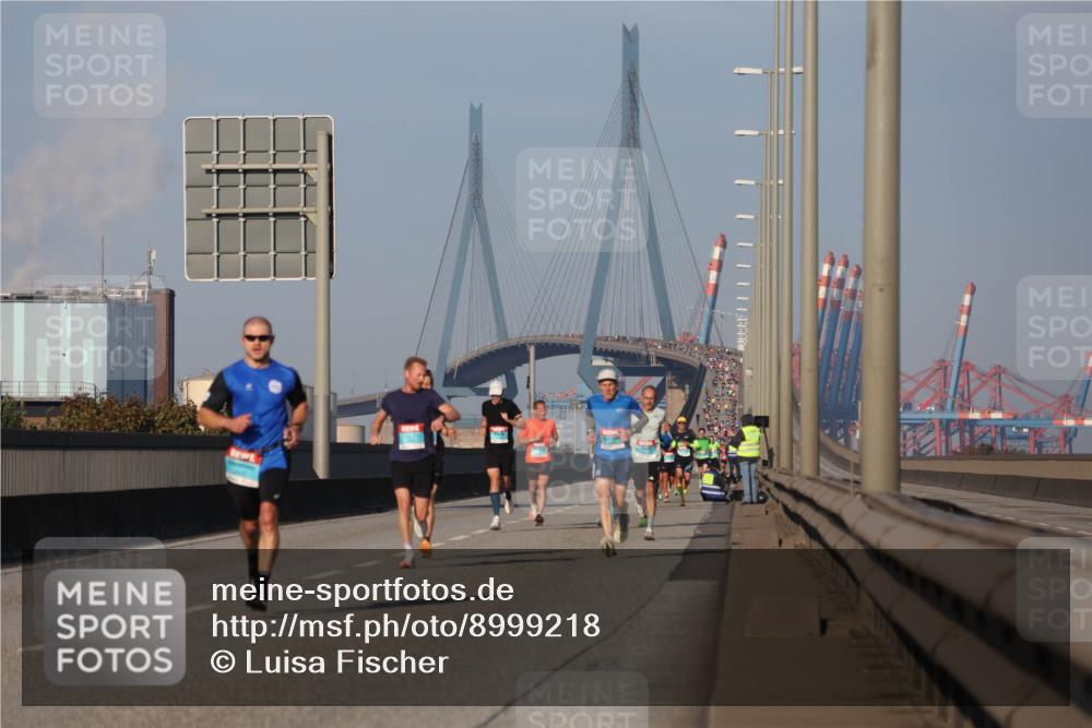 03.10.2025 - Köhlbrandbrückenlauf Luisa Fischer http://msf.ph/oto/8999218 03.10.2025 10:40:49 Position 3  meine-sportfotos.de