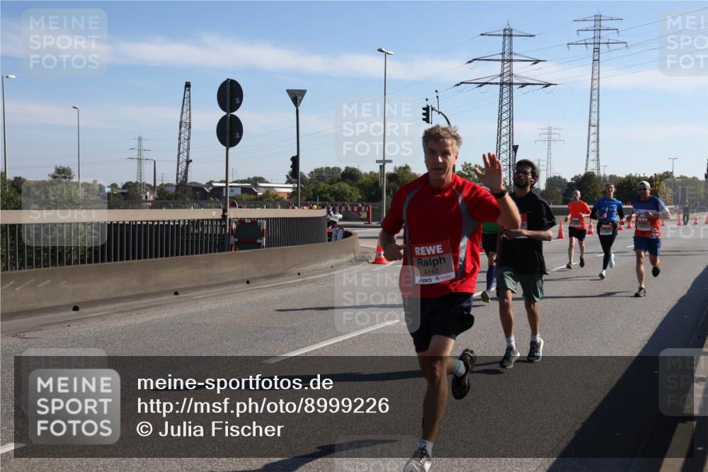 03.10.2025 - Köhlbrandbrückenlauf Julia Fischer http://msf.ph/oto/8999226 03.10.2025 12:11:38 Position 3 4142 meine-sportfotos.de