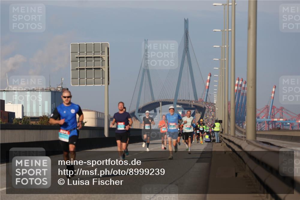 03.10.2025 - Köhlbrandbrückenlauf Luisa Fischer http://msf.ph/oto/8999239 03.10.2025 10:40:51 Position 3  meine-sportfotos.de