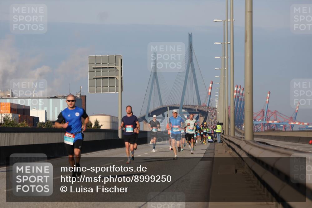 03.10.2025 - Köhlbrandbrückenlauf Luisa Fischer http://msf.ph/oto/8999250 03.10.2025 10:40:51 Position 3  meine-sportfotos.de