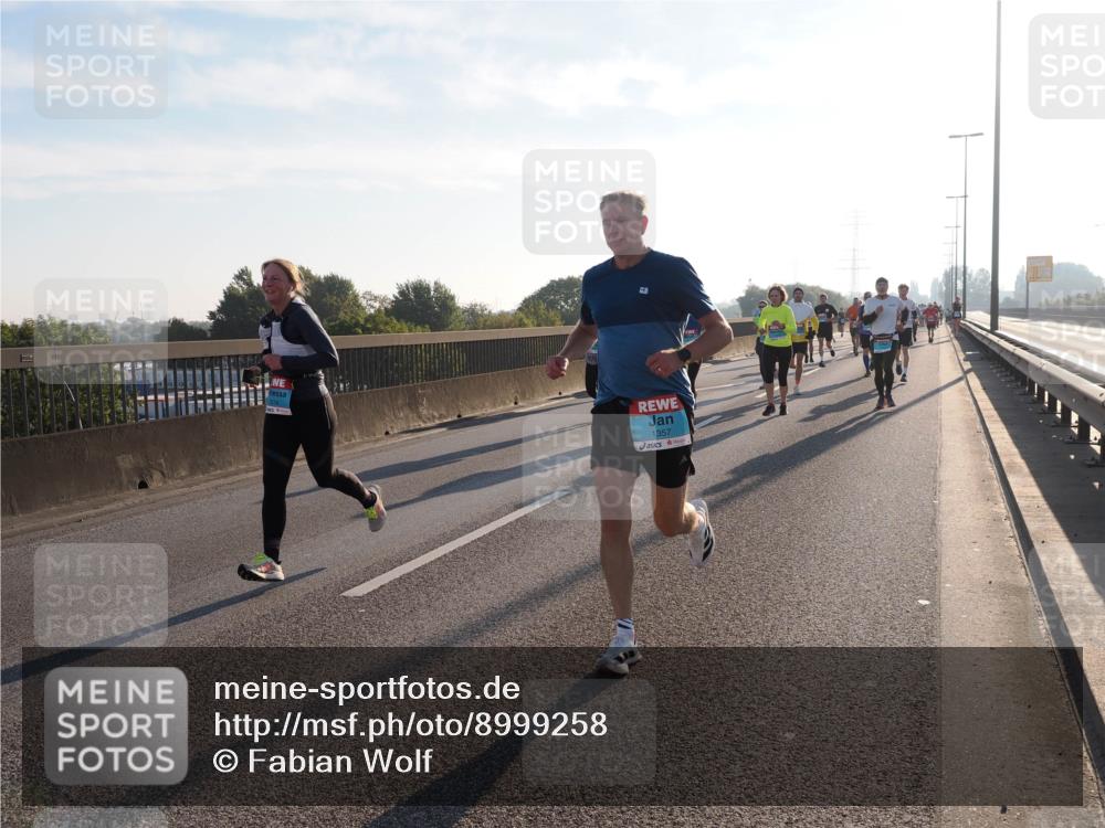 03.10.2025 - Köhlbrandbrückenlauf Fabian Wolf http://msf.ph/oto/8999258 03.10.2025 09:16:35 Position 3 1357 meine-sportfotos.de