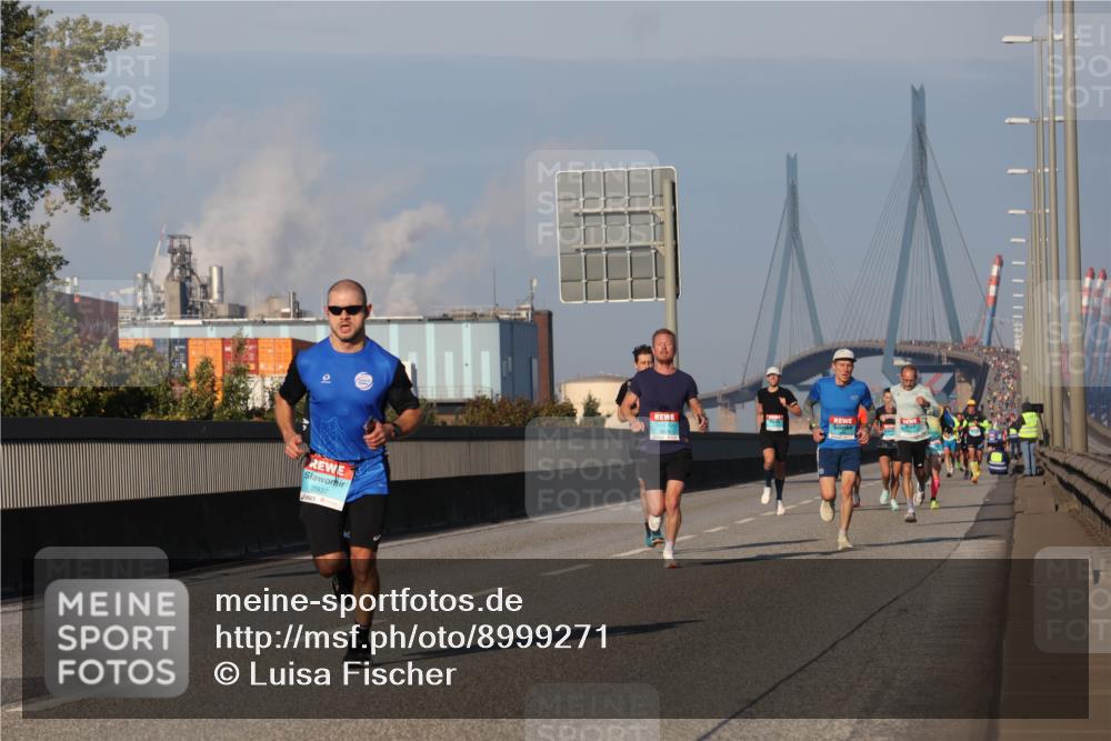 03.10.2025 - Köhlbrandbrückenlauf Luisa Fischer http://msf.ph/oto/8999271 03.10.2025 10:40:53 Position 3 2937 meine-sportfotos.de