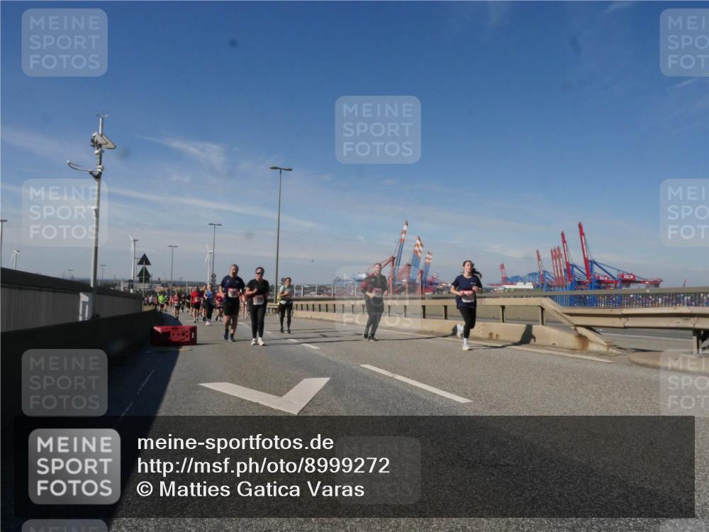 03.10.2025 - Köhlbrandbrückenlauf Matties Gatica Varas http://msf.ph/oto/8999272 03.10.2025 12:52:05 Position 2  meine-sportfotos.de