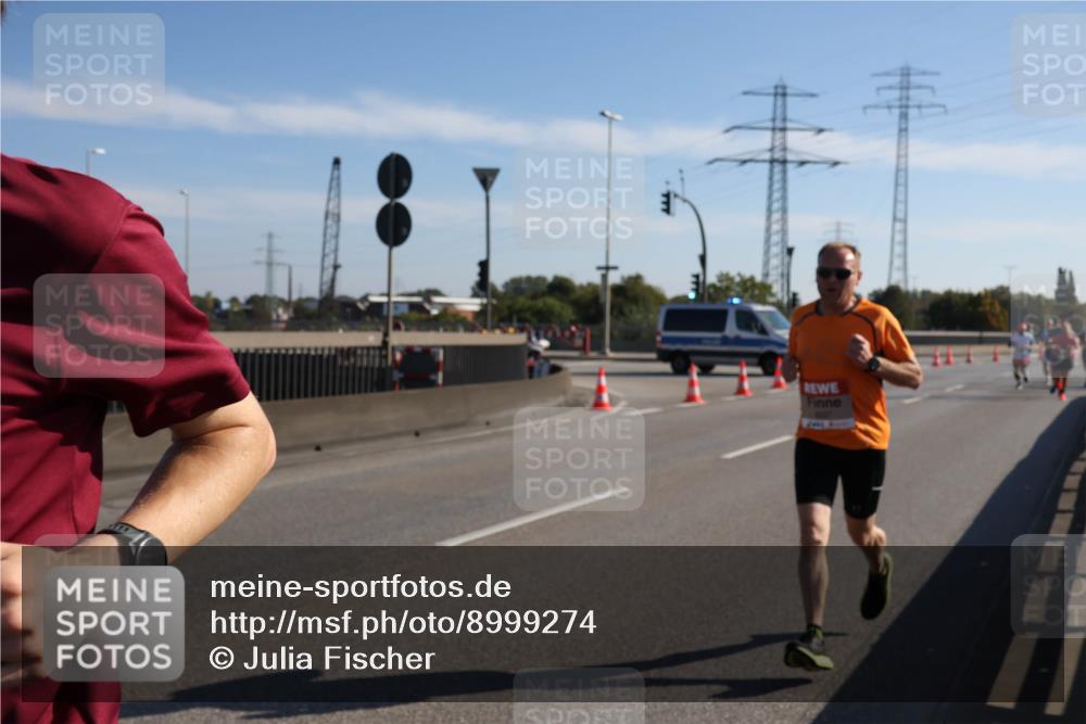 03.10.2025 - Köhlbrandbrückenlauf Julia Fischer http://msf.ph/oto/8999274 03.10.2025 12:11:45 Position 3  meine-sportfotos.de