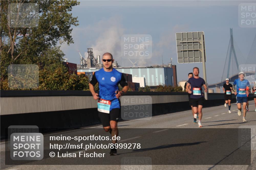 03.10.2025 - Köhlbrandbrückenlauf Luisa Fischer http://msf.ph/oto/8999278 03.10.2025 10:40:54 Position 3 2937 meine-sportfotos.de