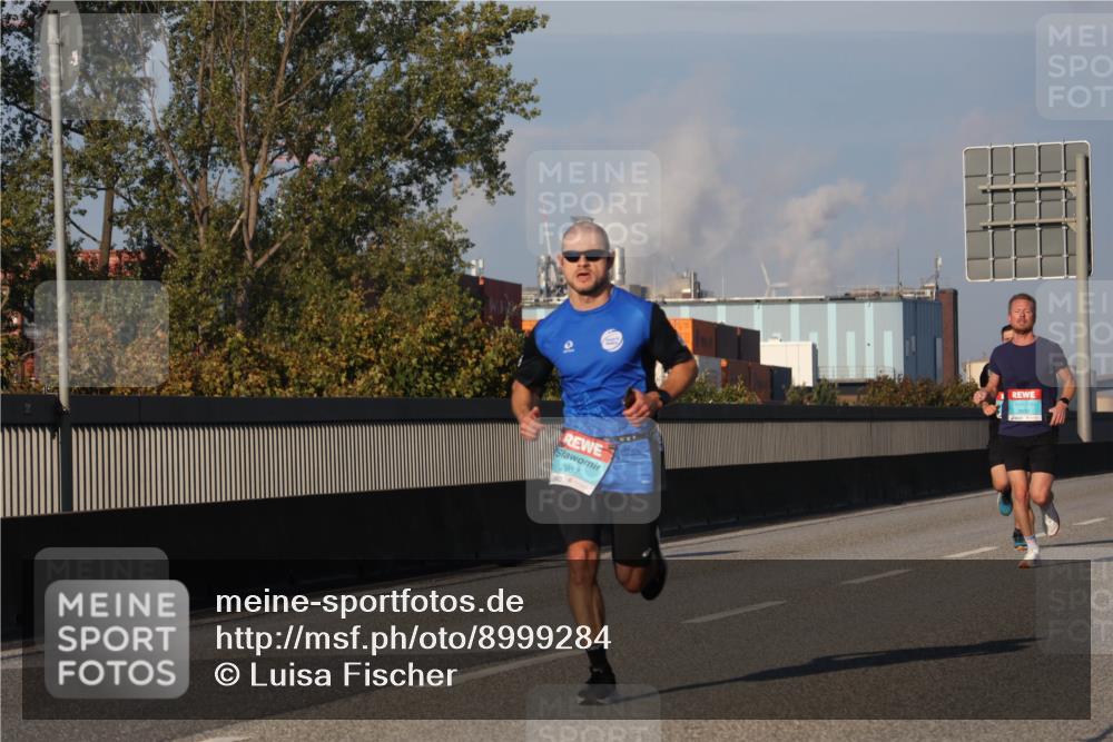 03.10.2025 - Köhlbrandbrückenlauf Luisa Fischer http://msf.ph/oto/8999284 03.10.2025 10:40:54 Position 3 2937 meine-sportfotos.de