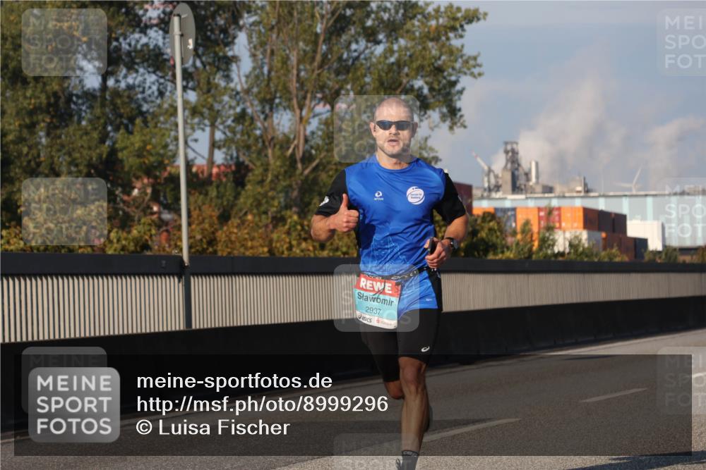 03.10.2025 - Köhlbrandbrückenlauf Luisa Fischer http://msf.ph/oto/8999296 03.10.2025 10:40:55 Position 3 2937 meine-sportfotos.de