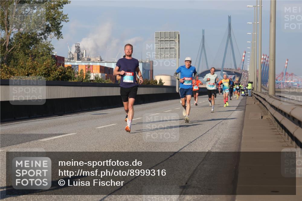 03.10.2025 - Köhlbrandbrückenlauf Luisa Fischer http://msf.ph/oto/8999316 03.10.2025 10:40:57 Position 3  meine-sportfotos.de