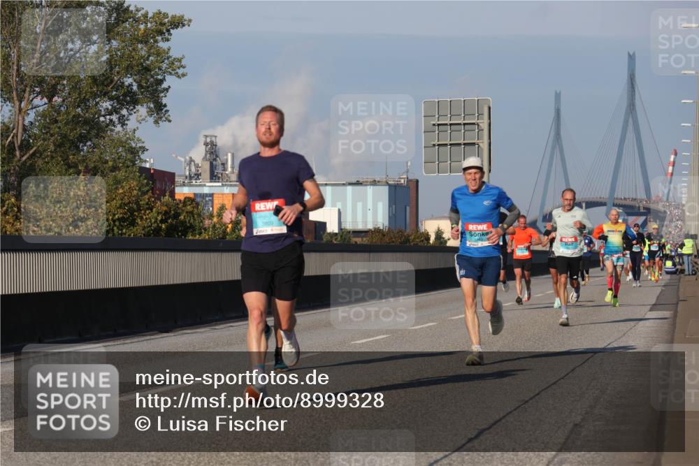 03.10.2025 - Köhlbrandbrückenlauf Luisa Fischer http://msf.ph/oto/8999328 03.10.2025 10:40:58 Position 3 3809 meine-sportfotos.de