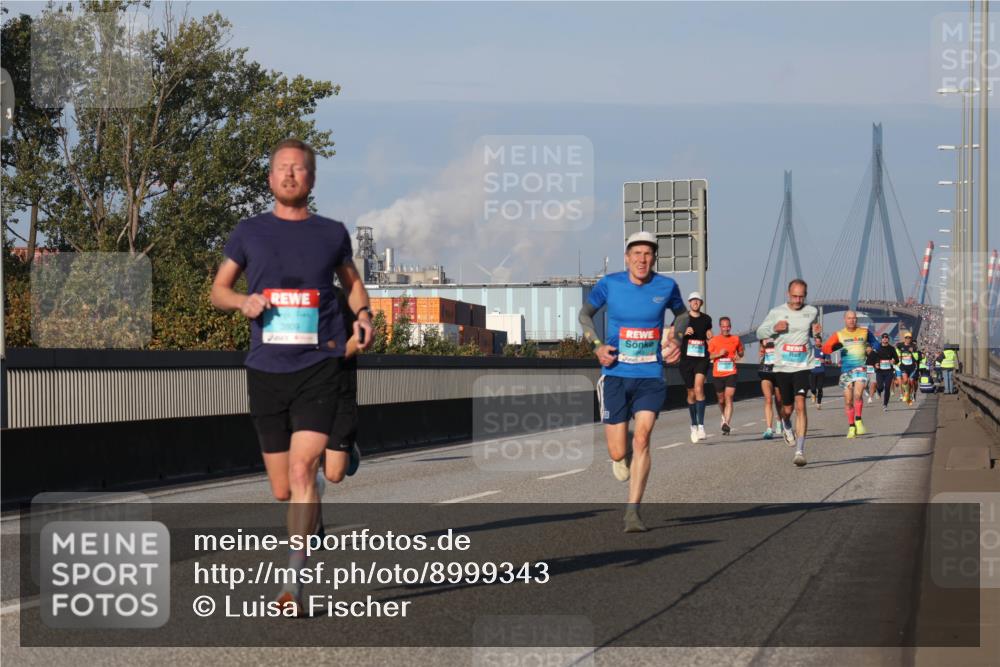 03.10.2025 - Köhlbrandbrückenlauf Luisa Fischer http://msf.ph/oto/8999343 03.10.2025 10:40:59 Position 3  meine-sportfotos.de