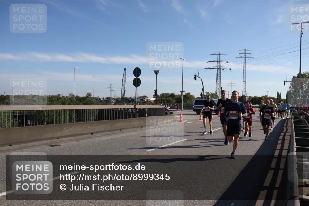03.10.2025 - Köhlbrandbrückenlauf Julia Fischer http://msf.ph/oto/8999345 03.10.2025 12:12:04 Position 3  meine-sportfotos.de