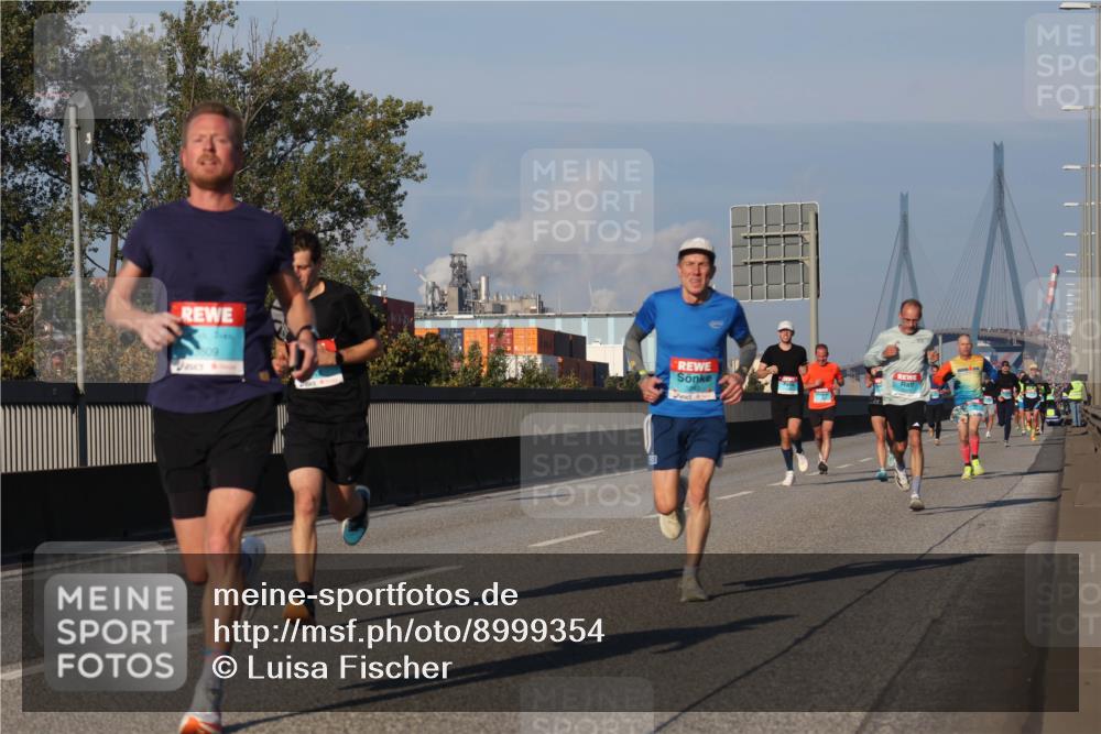 03.10.2025 - Köhlbrandbrückenlauf Luisa Fischer http://msf.ph/oto/8999354 03.10.2025 10:40:59 Position 3  meine-sportfotos.de