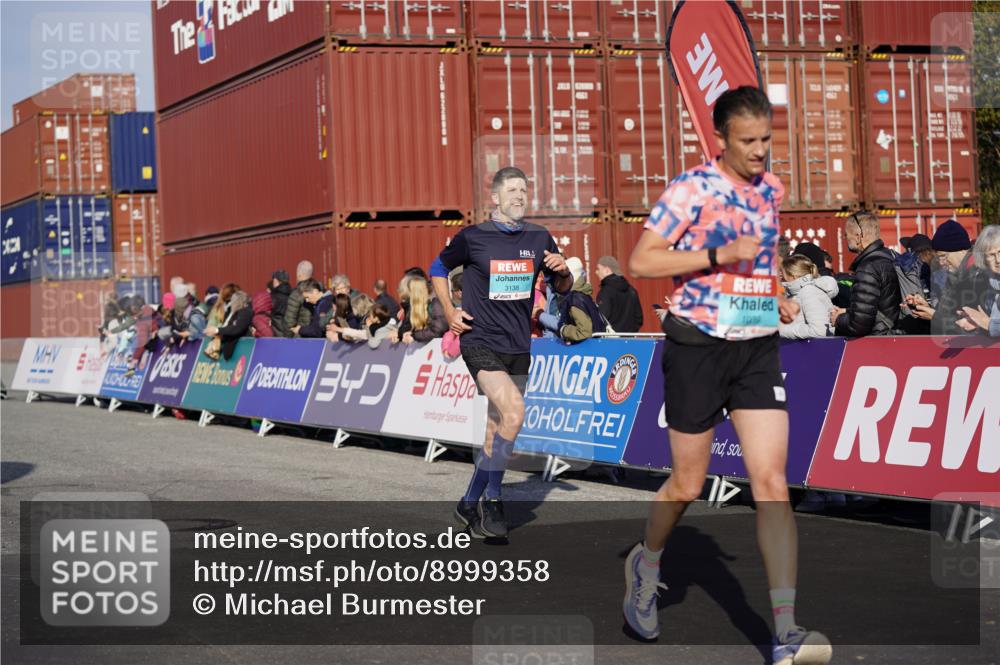 03.10.2025 - Köhlbrandbrückenlauf Michael Burmester http://msf.ph/oto/8999358 03.10.2025 10:03:52 Ziel 1039, 3138, 3821 meine-sportfotos.de