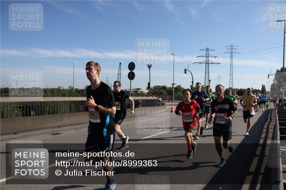 03.10.2025 - Köhlbrandbrückenlauf Julia Fischer http://msf.ph/oto/8999363 03.10.2025 12:12:06 Position 3 6307, 4150, 6015 meine-sportfotos.de