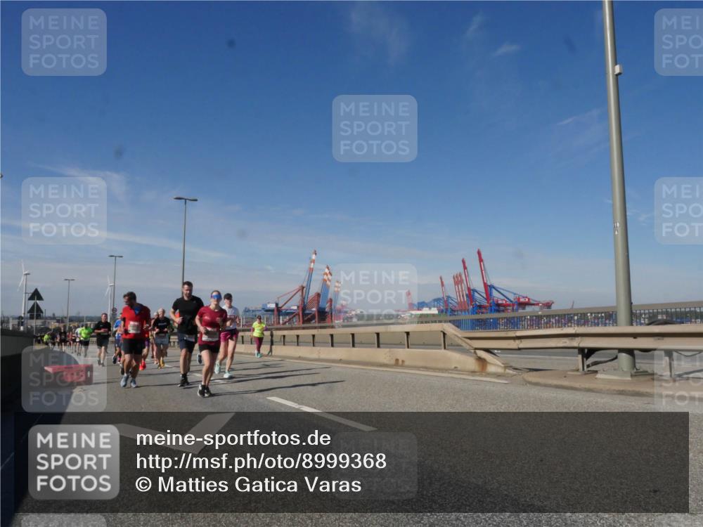 03.10.2025 - Köhlbrandbrückenlauf Matties Gatica Varas http://msf.ph/oto/8999368 03.10.2025 12:52:13 Position 2  meine-sportfotos.de