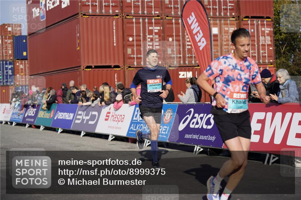 03.10.2025 - Köhlbrandbrückenlauf Michael Burmester http://msf.ph/oto/8999375 03.10.2025 10:03:52 Ziel 1039, 3138, 3821 meine-sportfotos.de