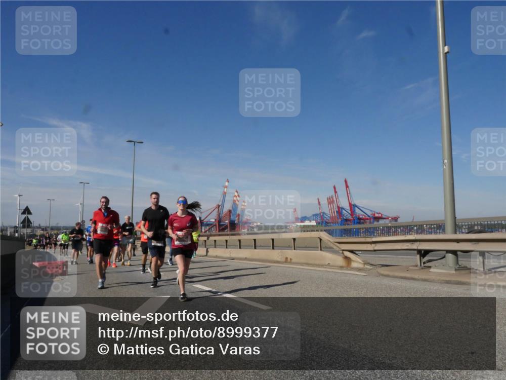 03.10.2025 - Köhlbrandbrückenlauf Matties Gatica Varas http://msf.ph/oto/8999377 03.10.2025 12:52:14 Position 2  meine-sportfotos.de