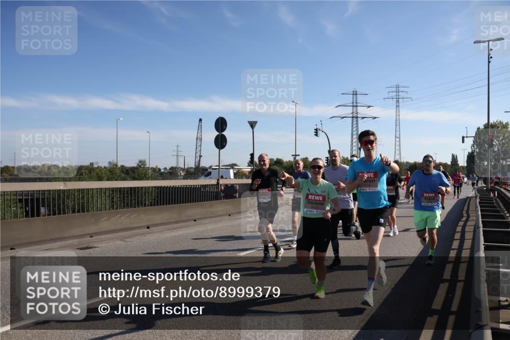 03.10.2025 - Köhlbrandbrückenlauf Julia Fischer http://msf.ph/oto/8999379 03.10.2025 12:12:11 Position 3 4123, 4114 meine-sportfotos.de