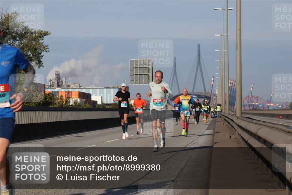 03.10.2025 - Köhlbrandbrückenlauf Luisa Fischer http://msf.ph/oto/8999380 03.10.2025 10:41:02 Position 3  meine-sportfotos.de