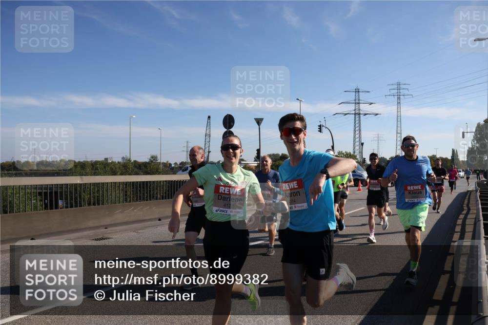 03.10.2025 - Köhlbrandbrückenlauf Julia Fischer http://msf.ph/oto/8999382 03.10.2025 12:12:11 Position 3 4123, 4114 meine-sportfotos.de