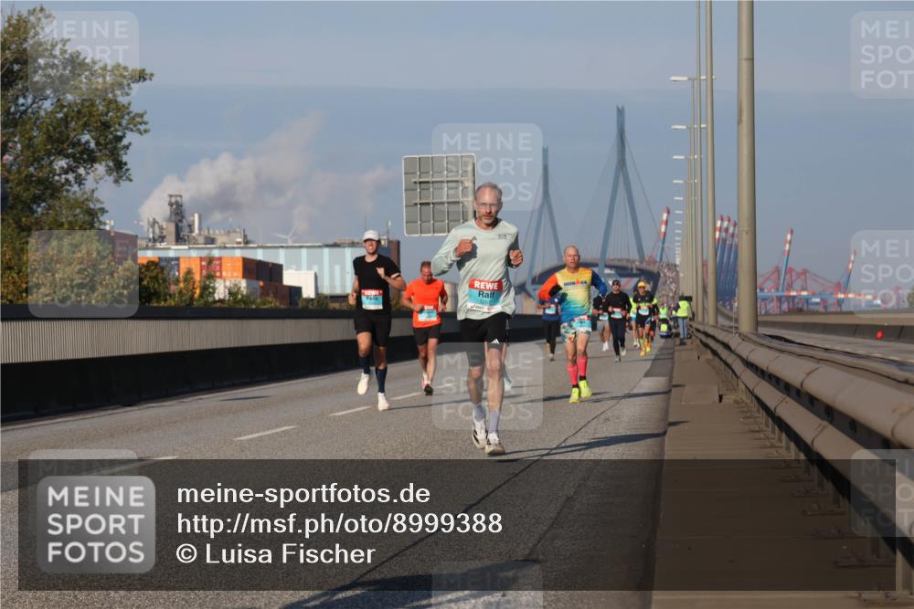 03.10.2025 - Köhlbrandbrückenlauf Luisa Fischer http://msf.ph/oto/8999388 03.10.2025 10:41:02 Position 3  meine-sportfotos.de