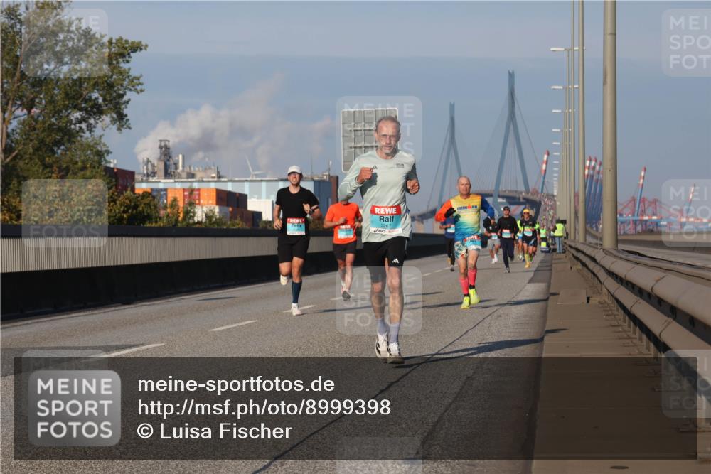03.10.2025 - Köhlbrandbrückenlauf Luisa Fischer http://msf.ph/oto/8999398 03.10.2025 10:41:03 Position 3  meine-sportfotos.de