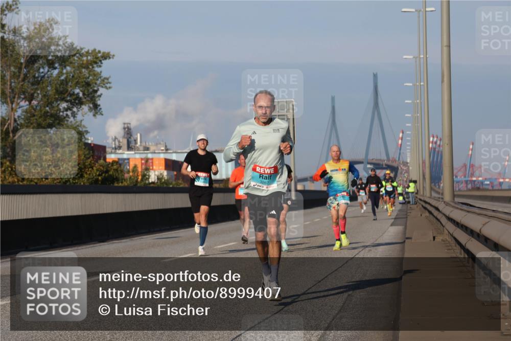 03.10.2025 - Köhlbrandbrückenlauf Luisa Fischer http://msf.ph/oto/8999407 03.10.2025 10:41:03 Position 3 3267 meine-sportfotos.de