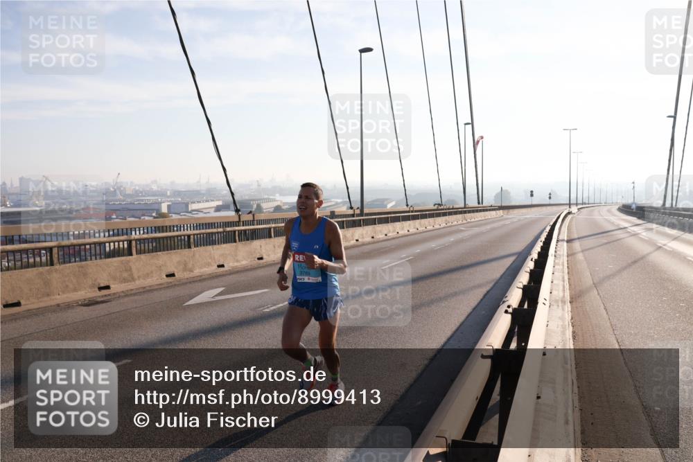 03.10.2025 - Köhlbrandbrückenlauf Julia Fischer http://msf.ph/oto/8999413 03.10.2025 09:14:53 Position 1 3769 meine-sportfotos.de