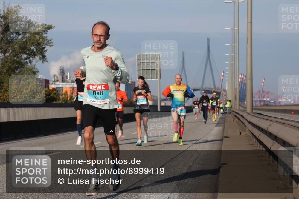 03.10.2025 - Köhlbrandbrückenlauf Luisa Fischer http://msf.ph/oto/8999419 03.10.2025 10:41:04 Position 3 3267 meine-sportfotos.de