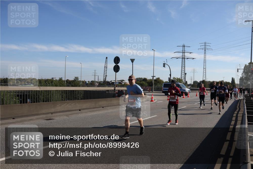 03.10.2025 - Köhlbrandbrückenlauf Julia Fischer http://msf.ph/oto/8999426 03.10.2025 12:12:22 Position 3  meine-sportfotos.de