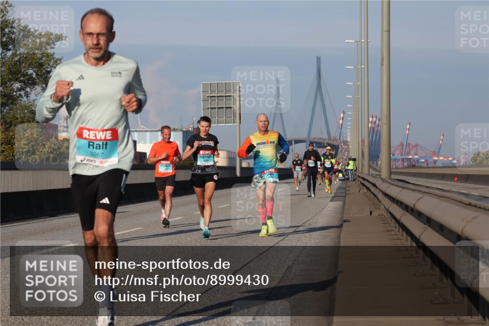 03.10.2025 - Köhlbrandbrückenlauf Luisa Fischer http://msf.ph/oto/8999430 03.10.2025 10:41:05 Position 3 3267 meine-sportfotos.de