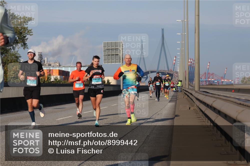 03.10.2025 - Köhlbrandbrückenlauf Luisa Fischer http://msf.ph/oto/8999442 03.10.2025 10:41:05 Position 3  meine-sportfotos.de