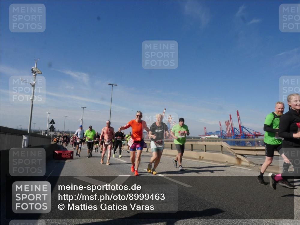 03.10.2025 - Köhlbrandbrückenlauf Matties Gatica Varas http://msf.ph/oto/8999463 03.10.2025 12:52:21 Position 2  meine-sportfotos.de