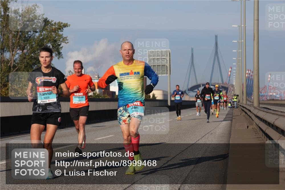 03.10.2025 - Köhlbrandbrückenlauf Luisa Fischer http://msf.ph/oto/8999468 03.10.2025 10:41:07 Position 3 2, 112, 262, 3008, 1012, 3610 meine-sportfotos.de