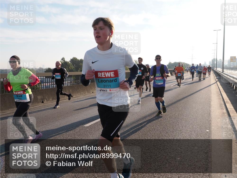 03.10.2025 - Köhlbrandbrückenlauf Fabian Wolf http://msf.ph/oto/8999470 03.10.2025 09:16:40 Position 3 2822, 3111, 1415 meine-sportfotos.de