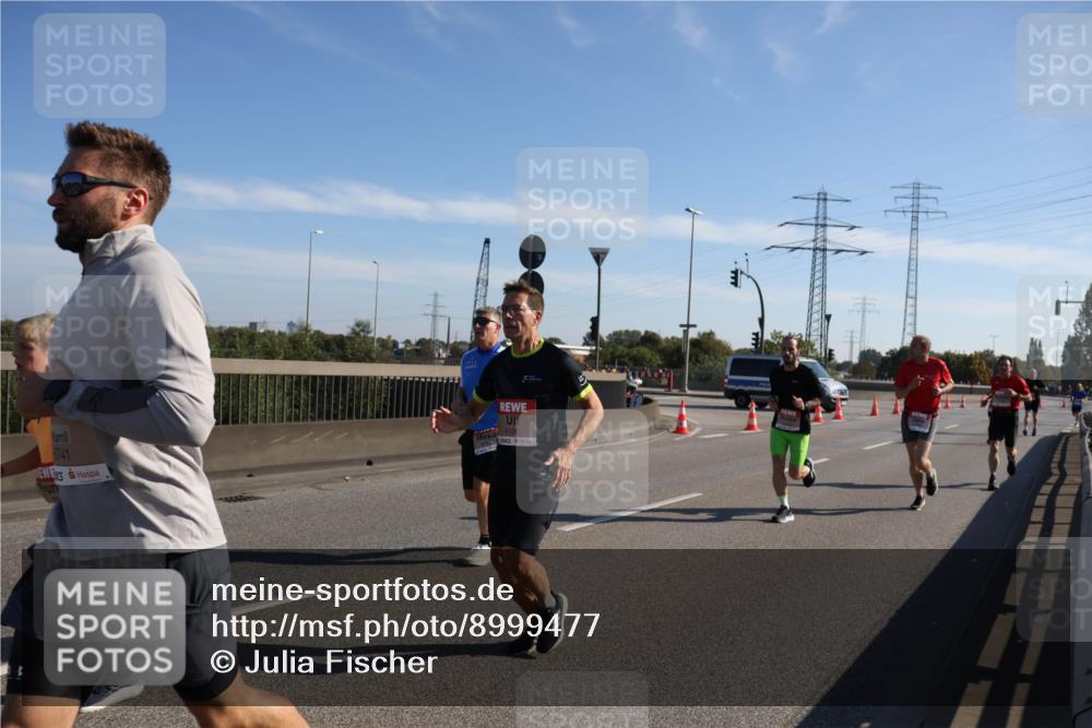 03.10.2025 - Köhlbrandbrückenlauf Julia Fischer http://msf.ph/oto/8999477 03.10.2025 12:12:35 Position 3 6741, 4126 meine-sportfotos.de