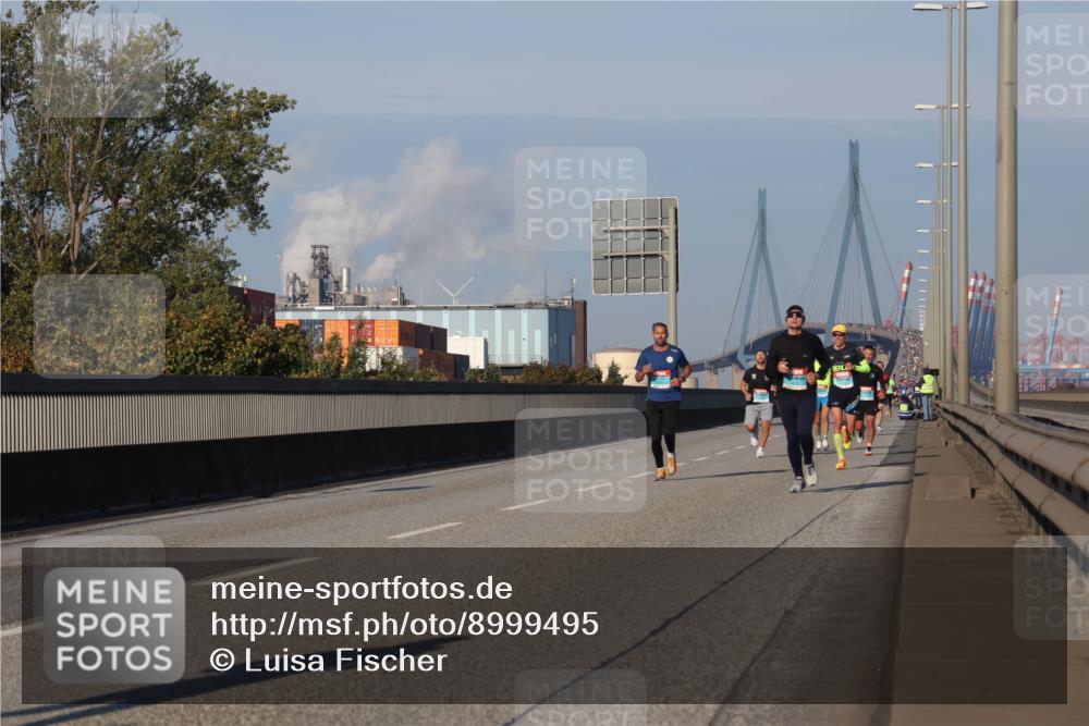 03.10.2025 - Köhlbrandbrückenlauf Luisa Fischer http://msf.ph/oto/8999495 03.10.2025 10:41:09 Position 3  meine-sportfotos.de