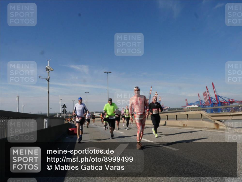 03.10.2025 - Köhlbrandbrückenlauf Matties Gatica Varas http://msf.ph/oto/8999499 03.10.2025 12:52:24 Position 2  meine-sportfotos.de