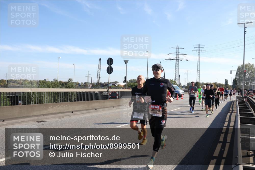 03.10.2025 - Köhlbrandbrückenlauf Julia Fischer http://msf.ph/oto/8999501 03.10.2025 12:12:49 Position 3 6020 meine-sportfotos.de