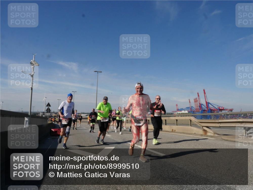 03.10.2025 - Köhlbrandbrückenlauf Matties Gatica Varas http://msf.ph/oto/8999510 03.10.2025 12:52:24 Position 2  meine-sportfotos.de